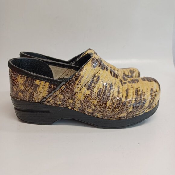 Dansko Clog Professional Shoe Snake Reptile Slip On Style Mule Womens US 6 or 36 - Picture 15 of 15